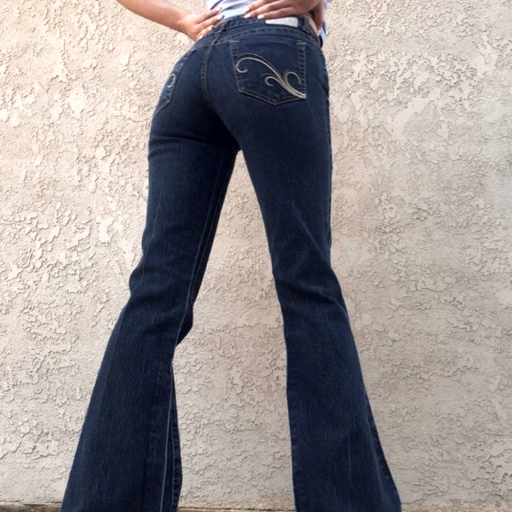 Grane Women’s Blue Denim Flare Leg Bell Bottom Jeans